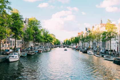 7 Tips For Traveling To Amsterdam For the First Time