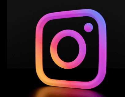 Browse Instagram content anonymously without logging in to an active account