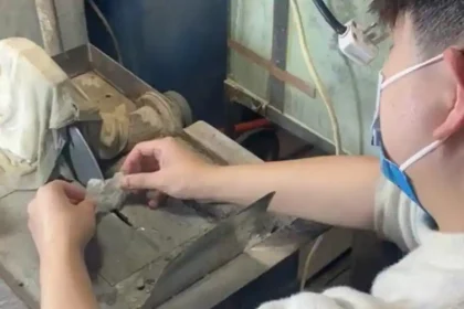 Mechanic Carving Jade
