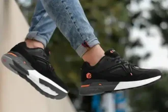 Wide Feet