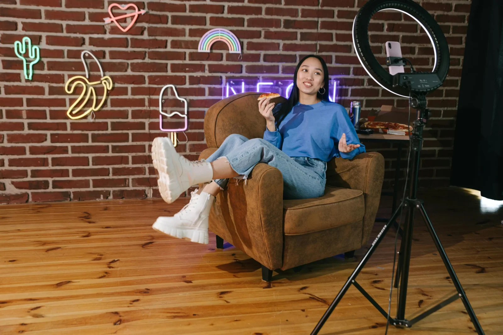 Breaking Down the Complex Science Behind Streaming - Vents Magazine